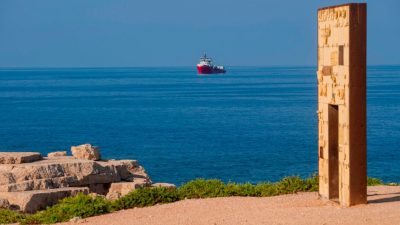 Sea-Eye protestiert: NGO-Schiff „Alan Kurdi“ seit fünf Tagen vor Lampedusa