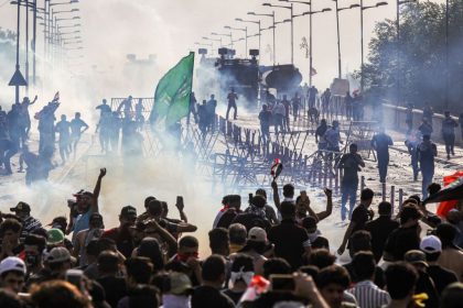Tahrir-Platz in Bagdad: Massenproteste gegen die Regierung im Irak dauern an – Bereits 60 Tote