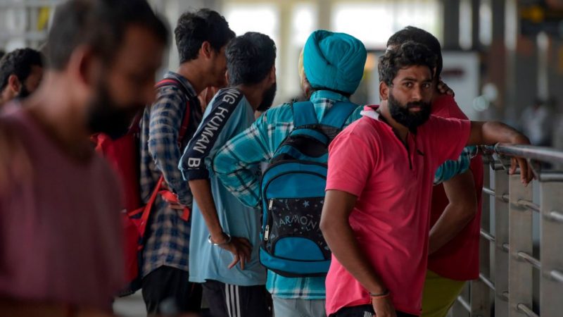 Massenabschiebung: Mexiko setzt 311 indische Migranten ins Flugzeug nach Neu Delhi