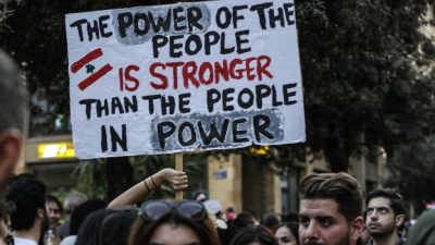 Libanon: Hunderttausende Demonstranten fordern Sturz der Regierung