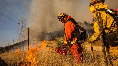 Waldbrände: Gouverneur ruft Notstand für ganz Kalifornien aus – Ist Pacific Gas & Electric schuld?