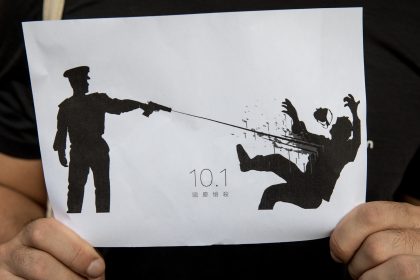 Angeschossener Hongkong-Aktivist wegen “Angriffs auf Polizisten” angeklagt – Schüler droht lange Haft