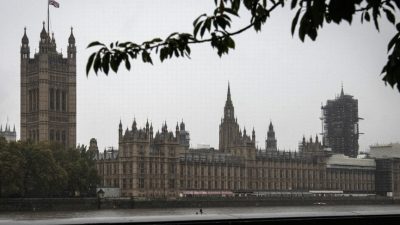 Johnson: Britische Parlamentarier lähmen das Land mit „Geiselhaft“ gegen Brexit