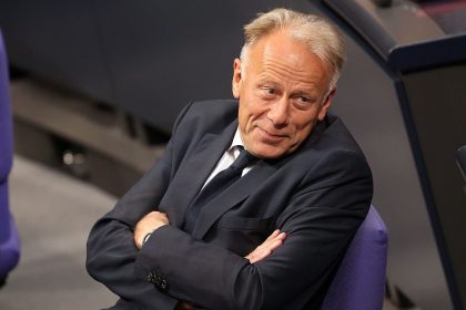 Trittin: Grenzöffnung durch Merkel ist ein „Märchen“