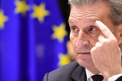 Oettinger sieht in China „Rivalen für Europa“ – Achse Paris-Berlin auf Spanien erweitern