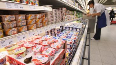 Molkerei warnt: Zott ruft Sahnejoghurts wegen Schimmelkeimen zurück
