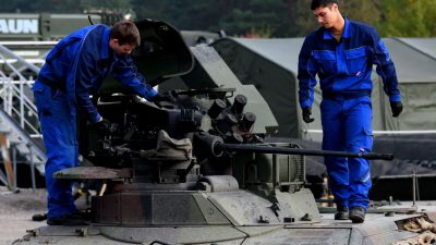 Regierung beschließt Gesetzentwurf zur schnellere Bundeswehr-Materialbeschaffung