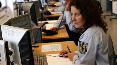 Seehofer will Spielraum der Bundespolizei für Abschiebungen massiv ausweiten