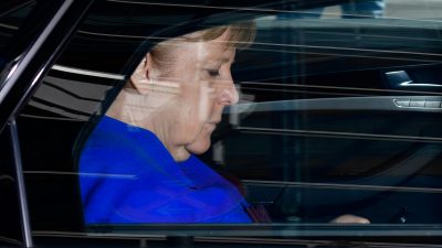 Merkels Geheimniskrämerei in Rundfunk und Presse