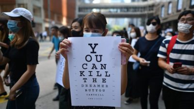„Je brutaler desto besser“: Hongkong ändert Taktik im Umgang mit Demonstranten