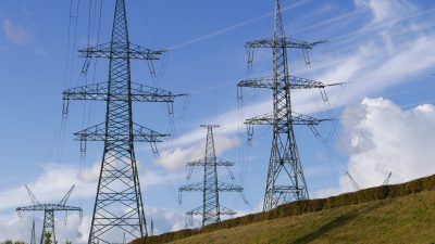 Strompreis steigt erneut: „Von 100 Euro Stromrechnung sind 53 Euro staatlich verursacht“