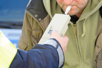 Schleswig-Holstein: Fahrer auf Autobahn mit fünf Promille gestoppt