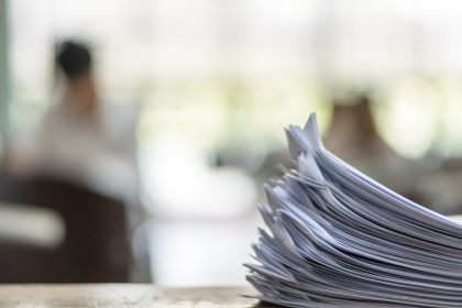 Abgeordnete soll Doppelgängerinnen zu Uni-Prüfungen geschickt haben