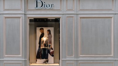 Denkwürdiger „Kotau“: Modehaus Dior entschuldigt sich bei China für Karte ohne Taiwan