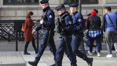 Messerangriff in Paris: Ermittlungen wegen Terror-Verdachts