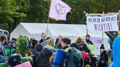 Klimaaktivisten errichten „Klimacamp“ am Kanzleramt – Sonntag wird Berliner Straßenverkehr blockiert