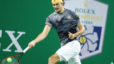 Zverev nach Erfolg über Federer im Halbfinale von Shanghai