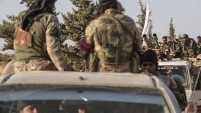 SDF: „Die Türken versuchen, die Kontrolle zu übernehmen“ – Heftige Kämpfe bei Tal Abjad