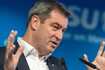 "Schwarz und grün ist.. nicht die Frage, sondern schwarz oder grün": Söder sieht in Grünen ärgsten Konkurrenten