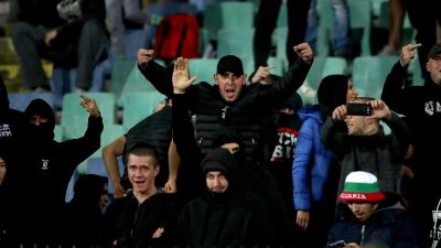 Rassismus-Vorfälle: Bulgarische Fußball-Fans festgenommen