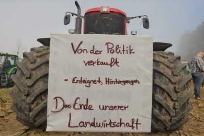 Zehntausende Bauern protestieren in Deutschland gegen die Agrarpolitik der Bundesregierung