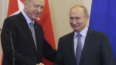 Türkei und Russland sprechen sich für Waffenruhe in Libyen aus – Maas schlägt Gipfeltreffen in Berlin vor