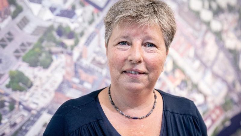Staatssekretär Scheel soll auf Berliner Bausenatorin Lompscher folgen