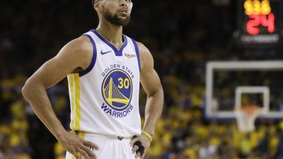 NBA-Star Curry erleidet Handbruch – OP noch unklar