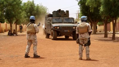Über 50 Soldaten bei Angriff auf Militärstützpunkt in Mali getötet – IS bekennt sich