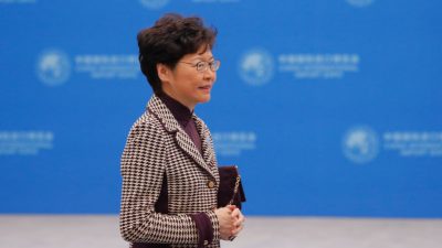 Chinas Präsident spricht Hongkongs Regierungschefin Lam „großes Vertrauen“ aus