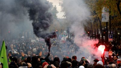 Extreme Linke veranstaltet Demo gegen „Islamophobie“ in Paris