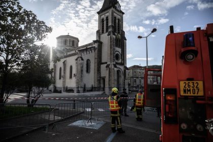 „Es hat fünf Sekunden gewackelt“: Vier Verletzte bei Erdbeben der Stärke 5,4 im Südosten Frankreichs