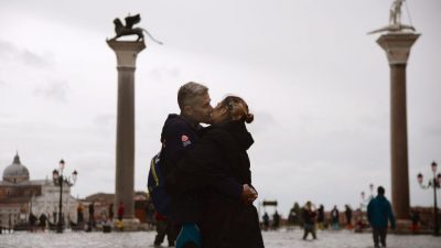 Markusplatz wegen erneuter Überschwemmungen in Venedig geschlossen