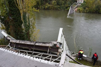 Brückeneinsturz in Frankreich: Lkw war doppelt so schwer wie zugelassen