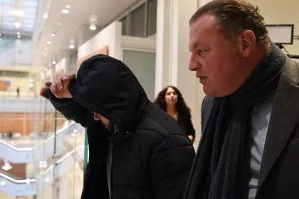 Gewalt gegen „Gelbwesten“: Polizist muss sich erstmals vor Gericht verantworten