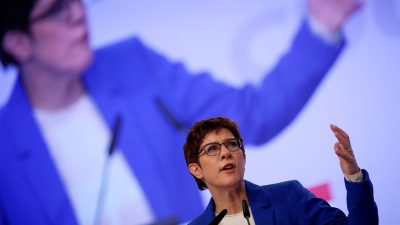Kramp-Karrenbauer bietet Rückzug vom Parteivorsitz an