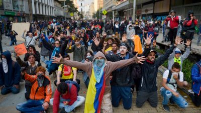 Unruhen in Kolumbien: Regierung verhängt Ausgangssperre für Hauptstadt Bogotá