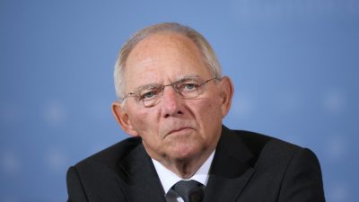 Schäuble fordert Abgeordnete zum Tragen von Masken auf