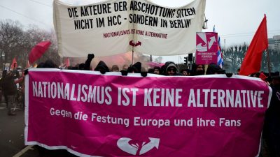 Antifa-Demo: Tausende demonstrieren gegen AfD-Parteitag in Braunschweig