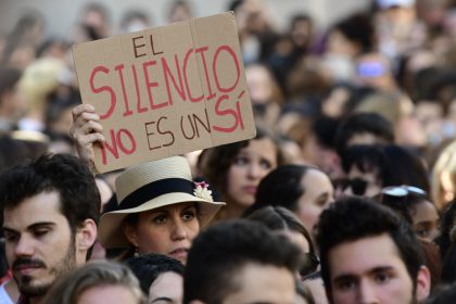 Spanien: Männer vergewaltigen bewusstlose 14-Jährige – Urteil sorgt für Empörung