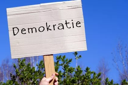 Axel Retz: AfD nach den Wahlen starke politische Kraft – und niemand will mit ihr reden. Demokratie geht anders