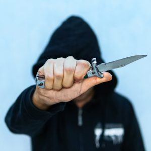 Was das Innenministerium zum Schutz vor Messerstechern empfiehlt
