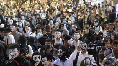 Hongkong: KP Chinas zieht die Zügel an
