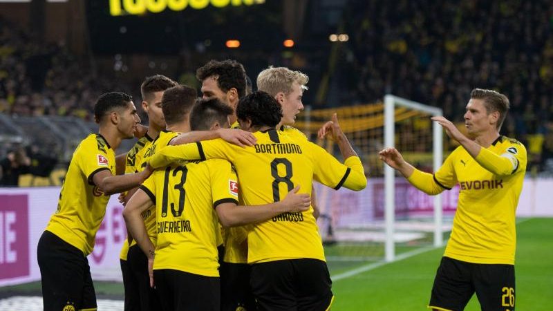 Borussia Dortmund gewinnt gegen Slavia Prag und steht im Achtelfinale