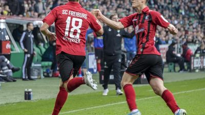 Petersen rettet Freiburg in Bremen einen glücklichen Punkt