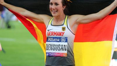 Erste deutsche Medaille bei Para-WM: «Tante Irmie» siegt