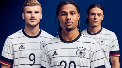 EM-Look für DFB-Elf: Weißes Shirt mit «Nadelstreifen»