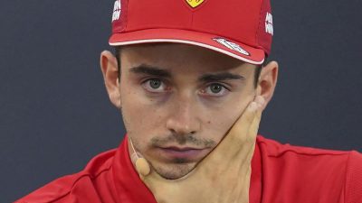 Ferrari-Neustart kurz vor Schluss – Strafe für Leclerc
