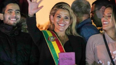 Bolivien verweist mexikanische und spanische Diplomaten des Landes