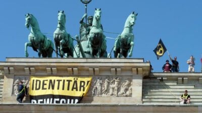 „Identitäre Bewegung“ strebt Parteienprivileg an – Antritt zur Bundestagswahl vorerst gescheitert